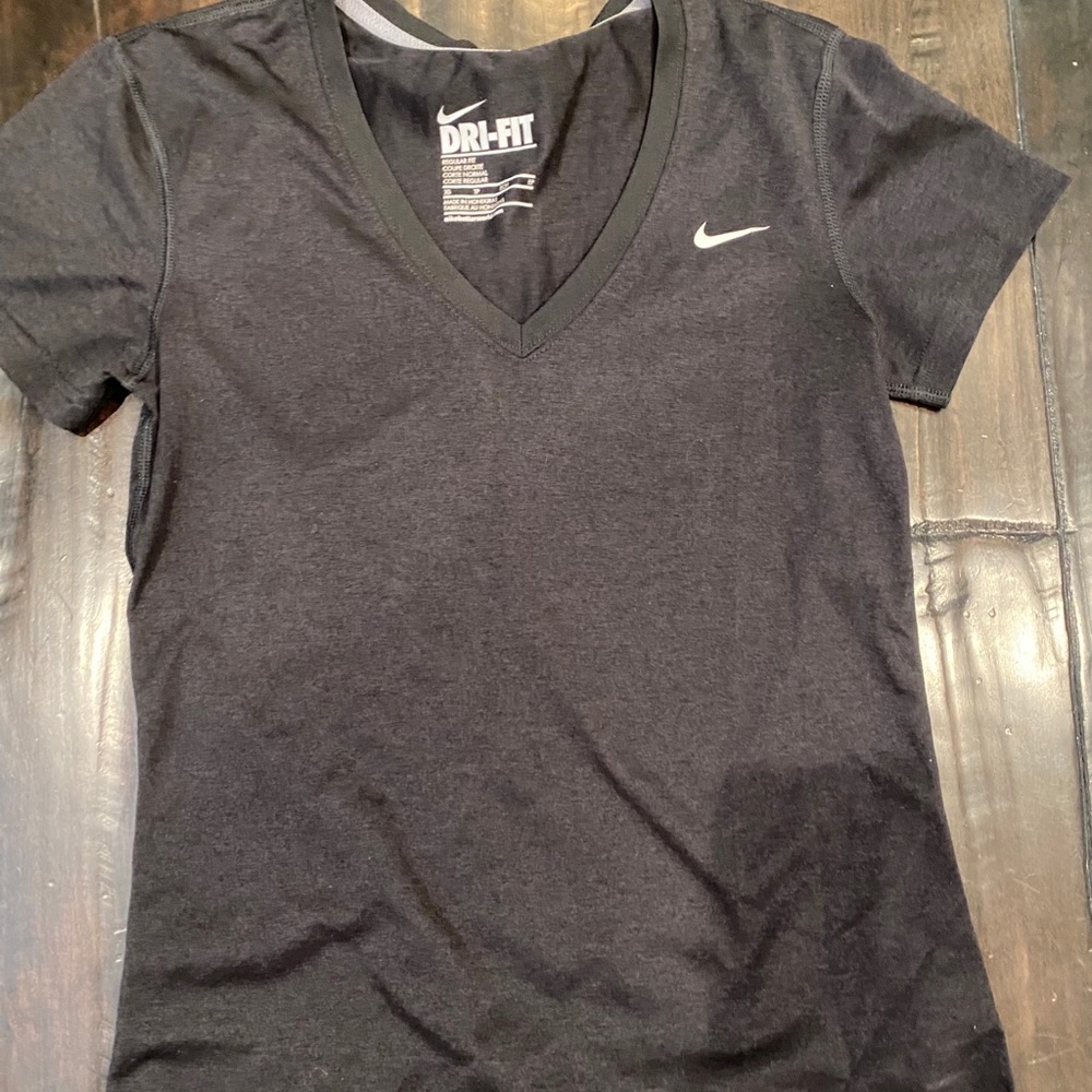 NIKE DRI FIT SHIRT